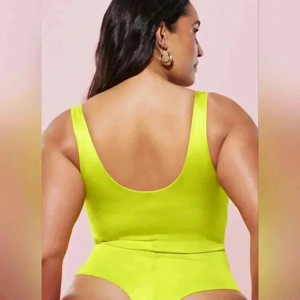 Headliner Shaping Open Bust Thong Bodysuit - Picture 5 of 10